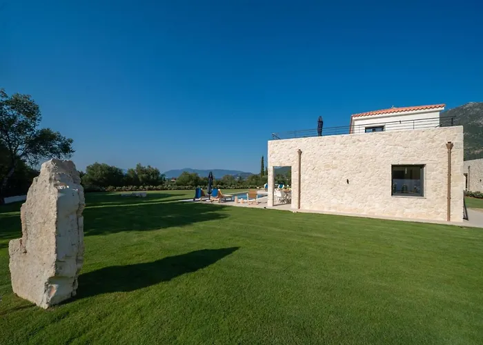 Ionian Trilogy Luxury Sami (Kefalonia)