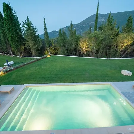 Ionian Trilogy Luxury ヴィラ *