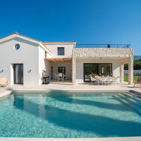 Ionian Trilogy Luxury Vila *