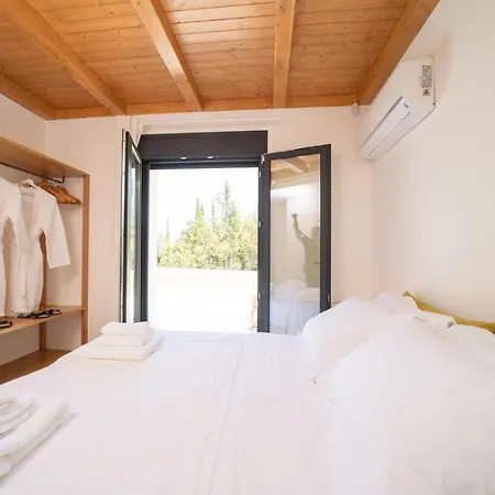 Ionian Trilogy Luxury Sami (Kefalonia)