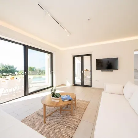 Ionian Trilogy Luxury Βίλα *
