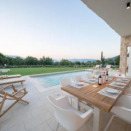 Vila Ionian Trilogy Luxury *